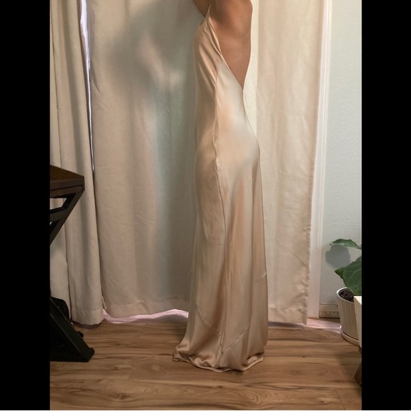 Jasmine Halter Maxi Dress - SHOW ME YOUR MUMU - Picture 8 of 13